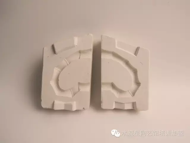 1475204045907262.png 5ed6e51_愛(ài)奇藝.png